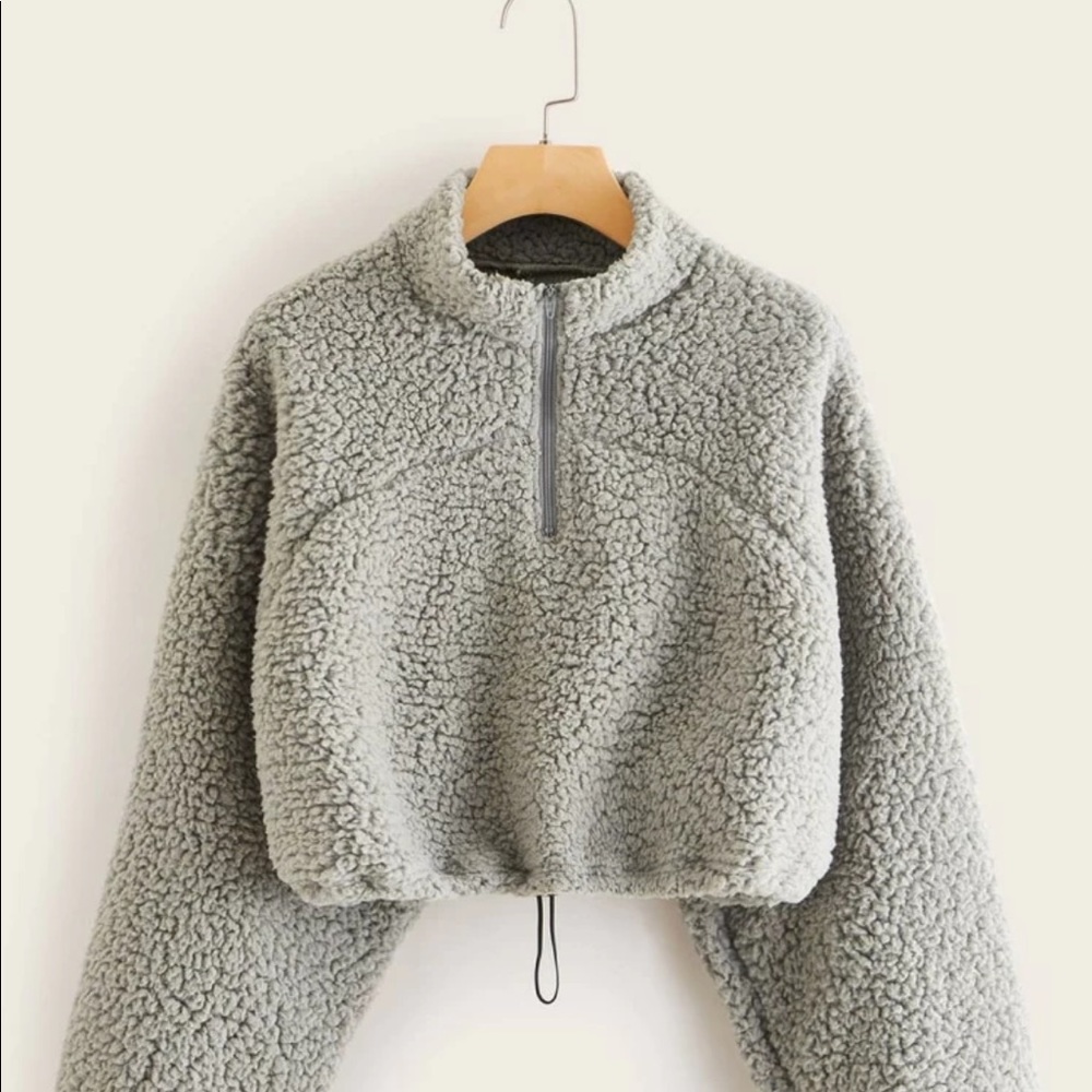 ❄️Cropped Winter-Gray Sherpa❄️